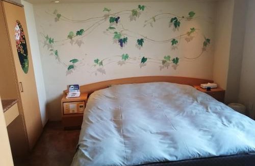 Himeji Hotel | Serene月のあかり: Breakfast Included for Your Comfort
