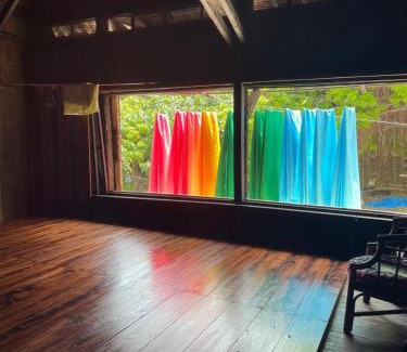 Makishi House | Book Your Stay at 月光荘沖縄 with Kitchen Amenities
