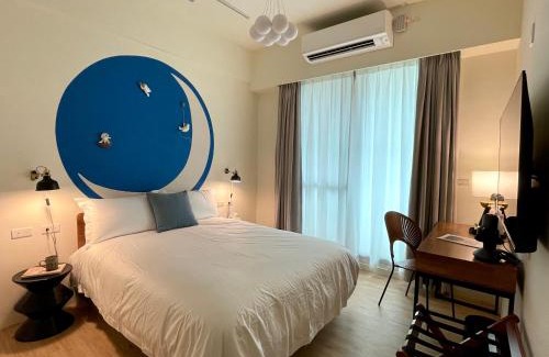 Dongshan Apartment | Family-Friendly Luna INN with Kitchen & Accessibility
