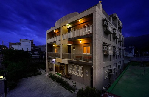 Shoufeng House | Eco-Friendly 月眉民宿: 9/10 Guest Rated with Breakfast