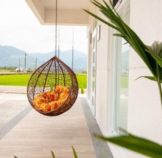Sanxing Villa | Cat-Friendly Haven at 有貓匿鄉村咖啡館民宿 - Rated 10/10!