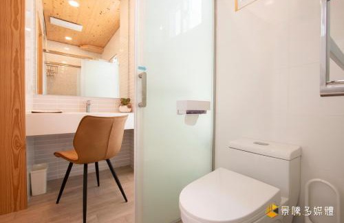 Sanxing Villa | Cat-Friendly Haven at 有貓匿鄉村咖啡館民宿 - Rated 10/10!