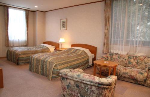 Kita Ward Hotel | Discover Arima Zuiboen: Guest Rated 8.9/10 Experience