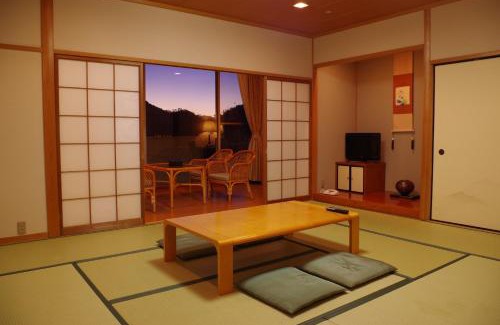 Kita Ward Hotel | Discover Arima Zuiboen: Guest Rated 8.9/10 Experience