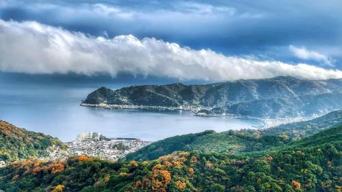Atami House | Discover 望洋閣: Family-Friendly with Great Amenities