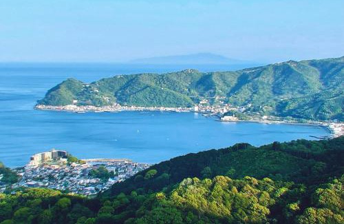 Atami House | Discover 望洋閣: Family-Friendly with Great Amenities
