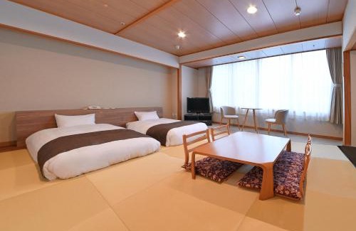 Otaru Hotel | Serene Morning at 朝里川温泉ホテル - Spa & Family Friendly