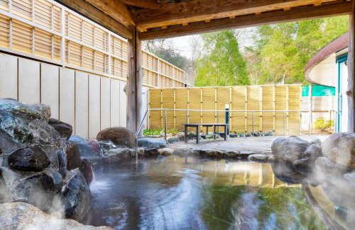 Otaru Hotel | Serene Morning at 朝里川温泉ホテル - Spa & Family Friendly