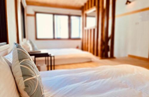West Central District Ski Chalet | Experience Suehirodori: Kid-Friendly Japanese Home Escape