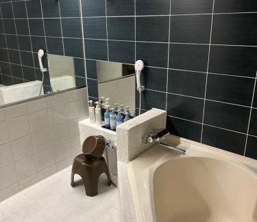 Honjo Hotel | Relax at 本庄バニラリゾート with Hot Tub & Breakfast