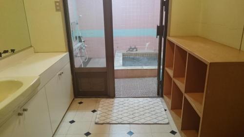 Minobu Hotel | Relaxing Kouan at Lake Motosu: Spa and Family-Friendly Escape