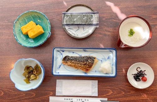 Minobu Hotel | Relaxing Kouan at Lake Motosu: Spa and Family-Friendly Escape