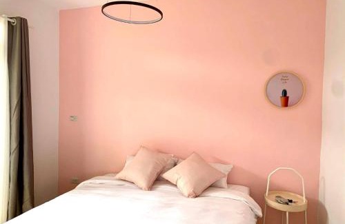 Sanzhi House | Family-Friendly Stay at 李家出走民宿 with Pet Amenities