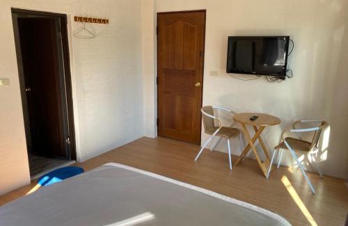 Ren'ai House | Welcoming 杏香紅民宿: Family-Friendly Getaway with High Ratings