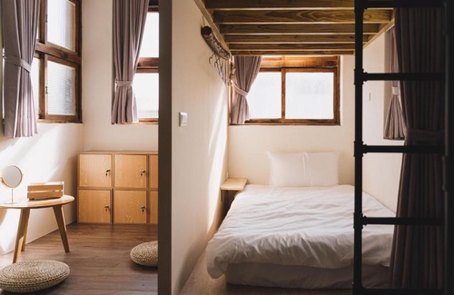 Magong House | Explore 東衛參捌 陶藝旅店: Pet & Child Friendly Retreat