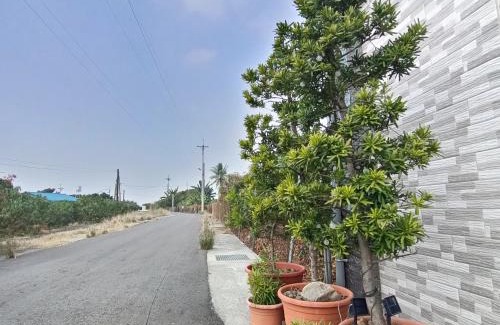 Fangliao House | Family-Friendly Stay at 枋寮鳥窩窩 with Kitchen Access