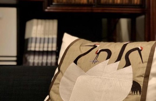 Shijo House | Unforgettable Stay at Haku Hakumachiya with Breakfast & Hot Tub