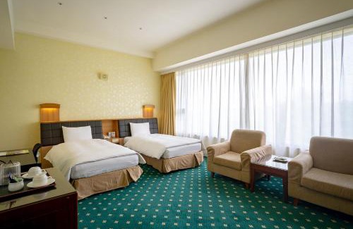 Dongshan District Resort | Inviting Liuying Jianshanpi Resort: Rated 8/10 & Family-Friendly