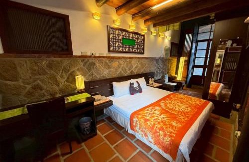 Zhu Shan Village House | Discover The Principal Home: Family-Friendly Retreat