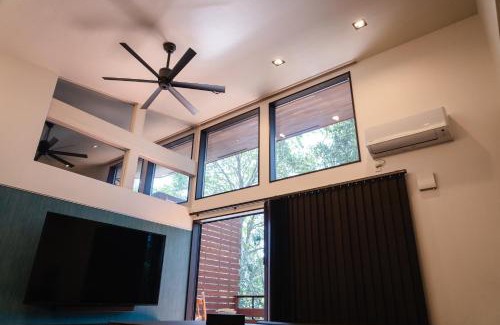 Kita Ward Villa | 桃雉庵別館: Family-Friendly Retreat with Hot Tub Haven