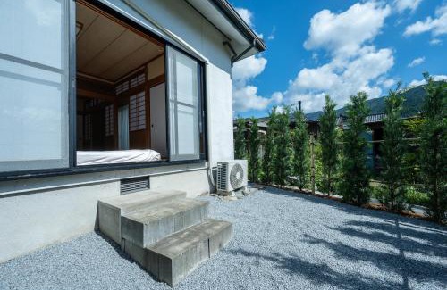 Asakura House | 桜たろう紅葉じろうの都-フルリノべ最大9名キッズ大好評!博多駅空港50分湯布院別府90分 アウトレット コストコでお買い物