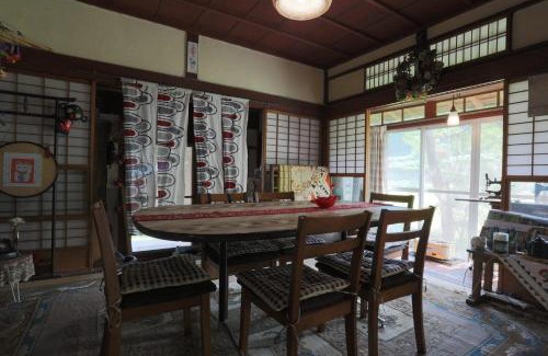Takashima House | Discover 棚田ハウス: Pet-Friendly Getaway with Hot Tub