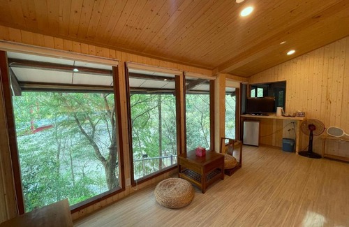 Ren'ai House | Relax at 森之秘湯 Mhuwe Hotspring with Hot Tub & Breakfast