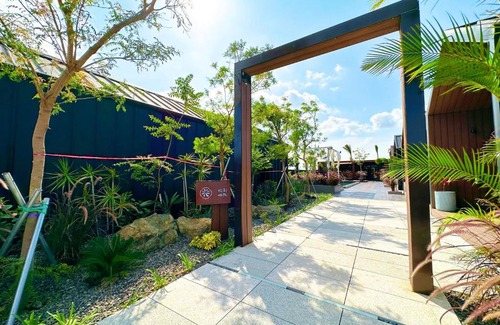 Shanjiao House | Discover 椛嶼別院: Family-Friendly Retreat with Pool Access