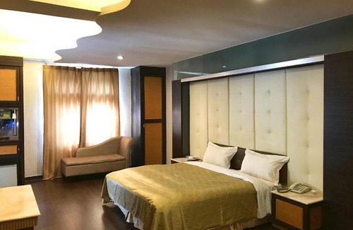 Fengyuan District Hotel | Pet-Friendly 楓采汽車旅館 with Breakfast & Kitchen Access