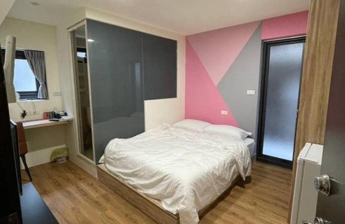 Xitun District House | Family-Friendly Fun at 樂陶陶逢甲 Hotel