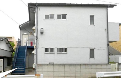 Konan Ward Apartment | Convenient Getaway: 10 Mins to Yokohama, Free Wifi