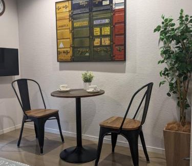 Nabegayato Apartment | Convenient Stay at American Apartment near Yokota Air Base