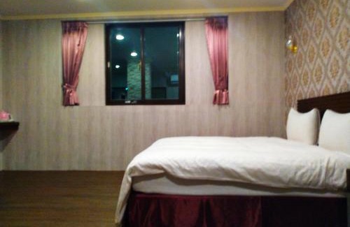 Toufen Hotel | Discover the Comfort of 欣悅商務旅店 for Your Stay