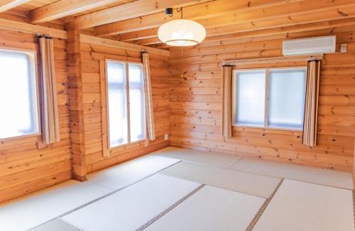 Ema House | Family-Friendly Retreat at 民泊ゆとろぎ for Your Getaway