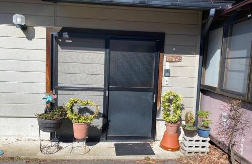 Gujo Apartment | Family-Friendly Stay at 民泊Azoo for Your Next Adventure