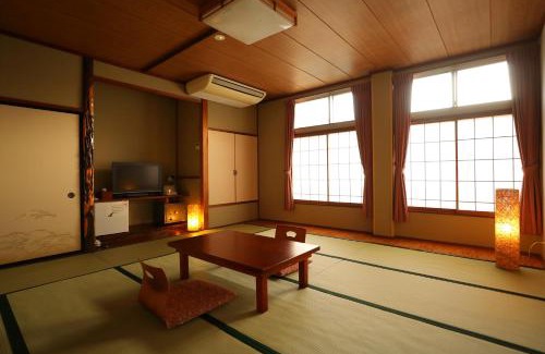 Mishima Hotel | Relaxing Retreat at 水と緑のやすらぎの宿 一の瀬