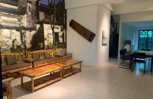 Tongle Village House | Discover 水玥椰林民宿: Child-Friendly Retreat with 9.2 Rating