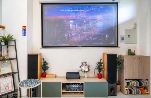 Wujie House | Relaxing Stay at 沈居民宿: Perfect for Families or Groups