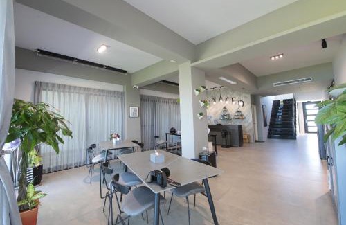 Magong House | Unforgettable Stay at Unnamed B&B with Pool & Breakfast
