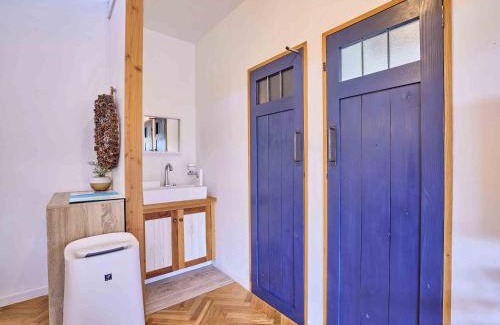 Fujikawaguchiko Villa | Cozy Cottage Harvest Tree with Hot Tub & Fireplace