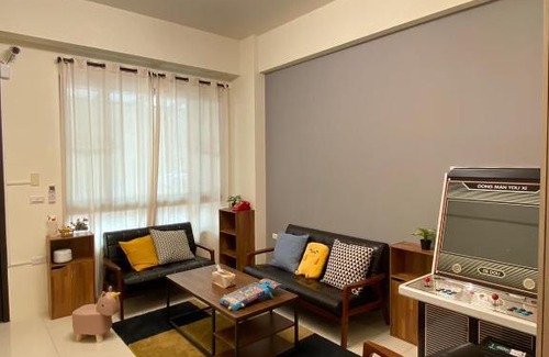 Yujing House | Inviting Pi-thon In House: Family-Friendly with Hot Tub