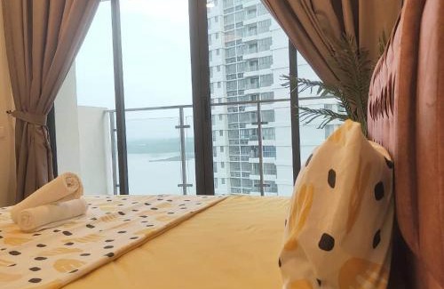 Central District Apartment | Oceanfront Retreat: Family-Friendly Suite at Danga Bay