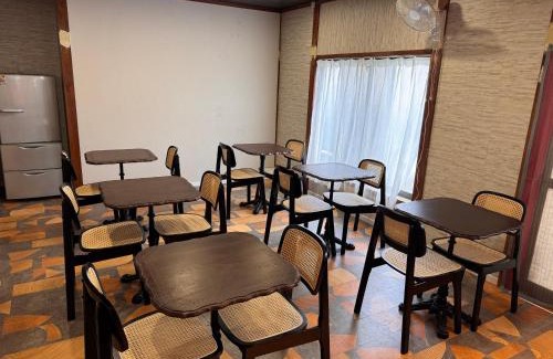 Kakisaki House | Discover Free Dolphin Experiences at 海豚自由 Hotel