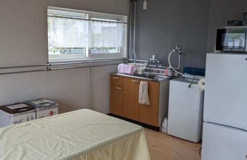 Tomakomai Apartment | Coastal Retreat: Family-Friendly Stay at 海辺の宿錦