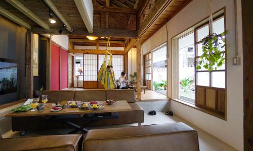 Okinawa House | Relax in a Unique Okinawa House with Loft - Guest Rated 9.8