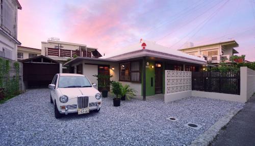 Okinawa House | Relax in a Unique Okinawa House with Loft - Guest Rated 9.8