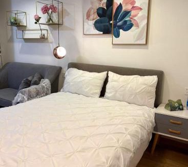 Central Business District Apartment | Family-Friendly Stay at 深圳LaCave公寓 with Great Reviews