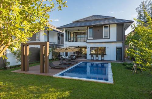 Wat Ket Villa | Elegant Pool Villa in Central Chiang Mai Near Long Kang Road
