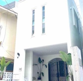 Aoyama House | Cozy Villa in Tokyo: Family & Pet-Friendly with Hot Tub