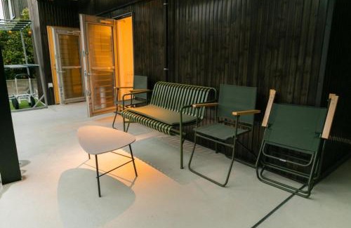 Hagi House | Family-Friendly Getaway at 渚の一棟貸し はぎうみ -hagiumi-